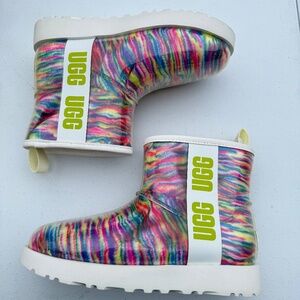 UGG Mini Pixelate Bootie Size 6 Women's Classic Clear NWB